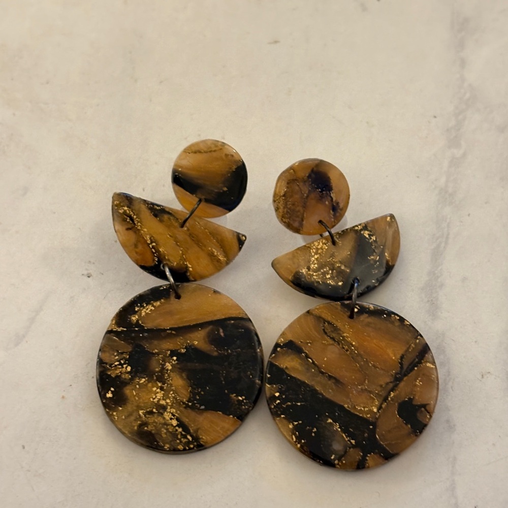 Elegant Black and Gold Earrings